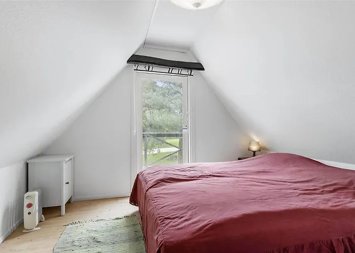 Fa009-faxe-ladeplads-brandskov-6 * Fakse Ladeplads